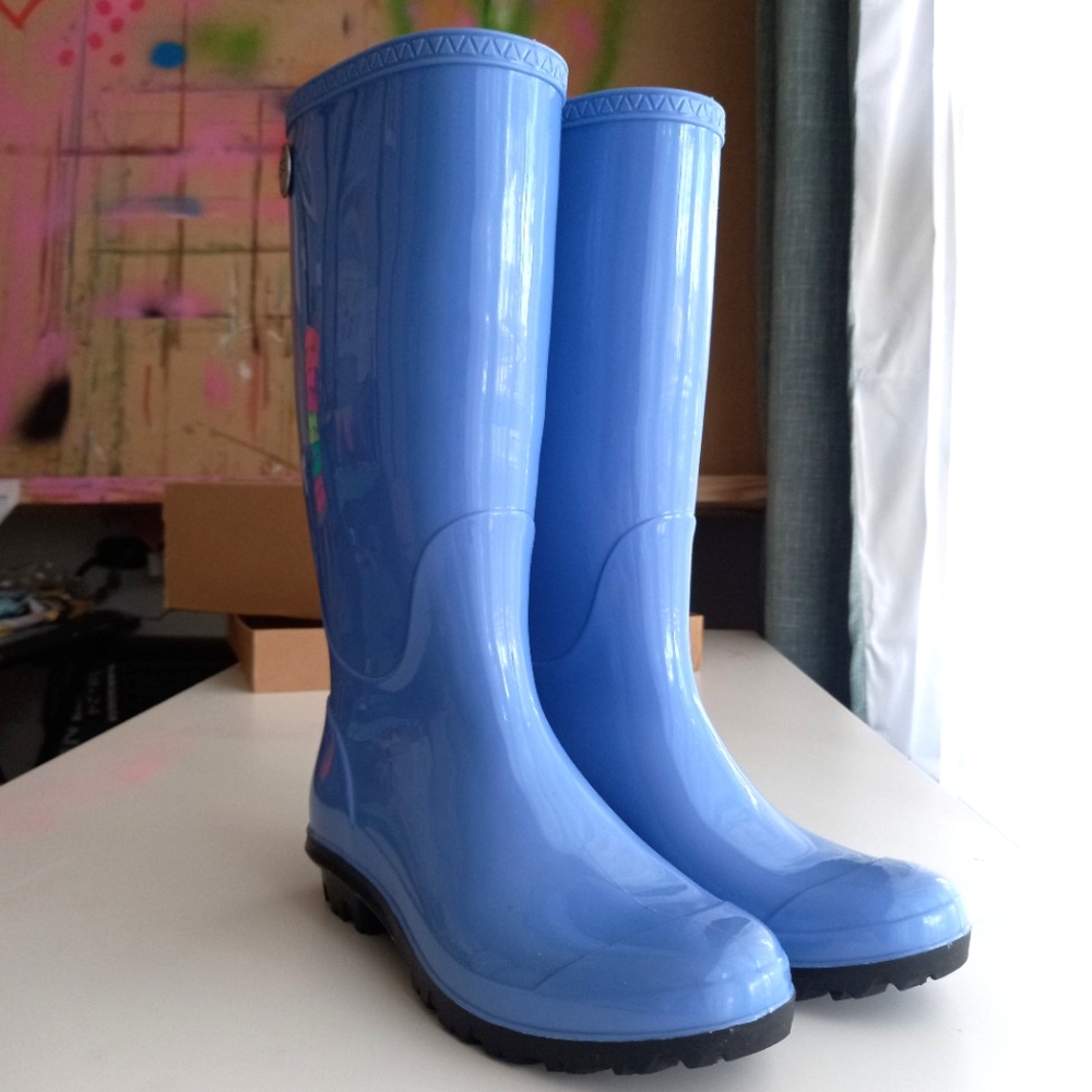 UGG rain boots, 6